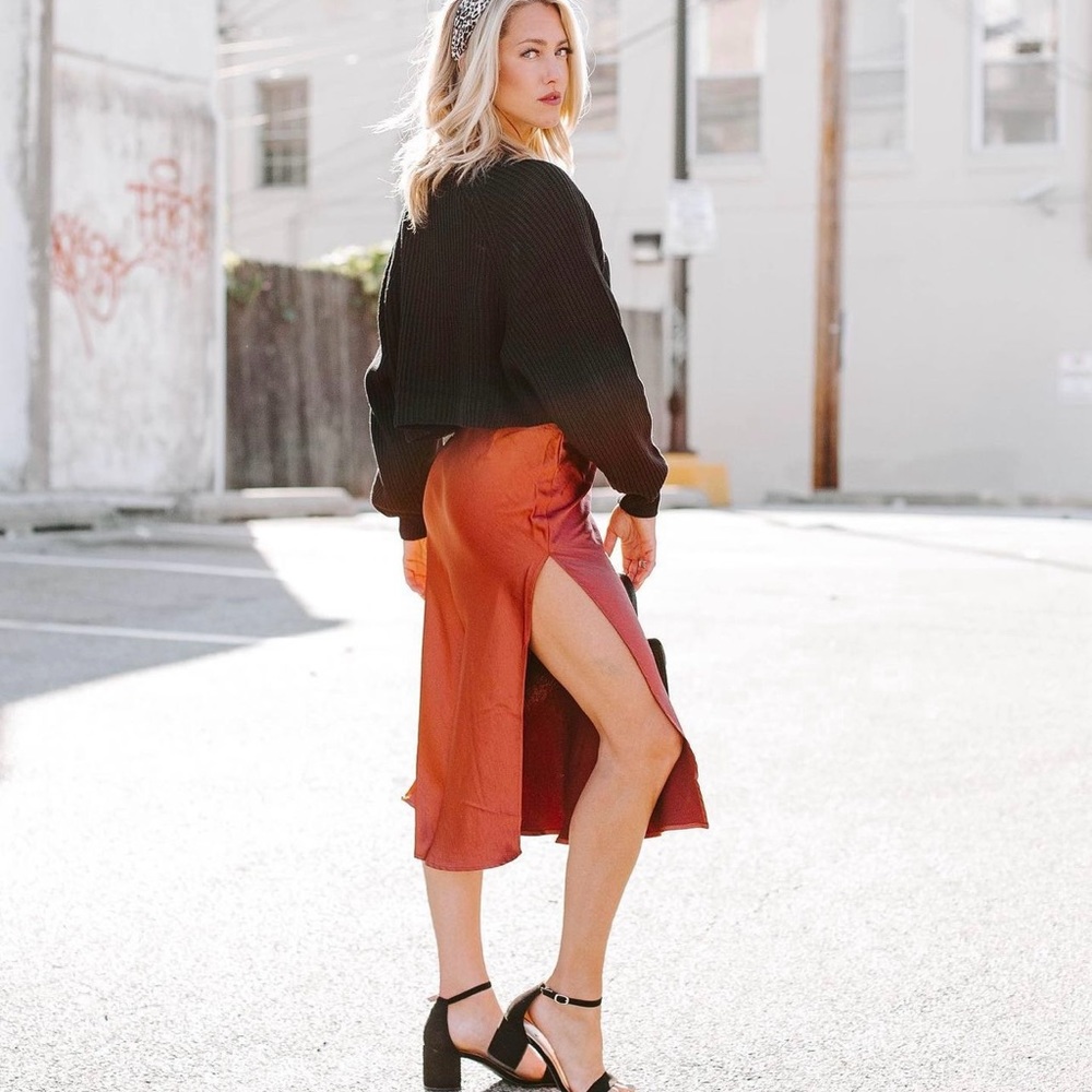 Audrey 3+1 Satin midi skirt